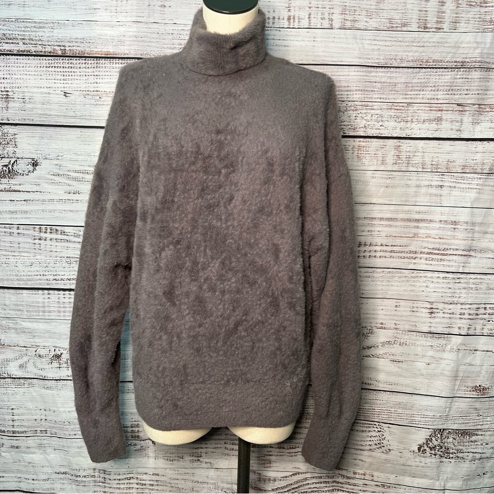Ann Taylor SMALL Turtle Neck Sweater Gray Faux Fur Fuzzy Long Sleeve